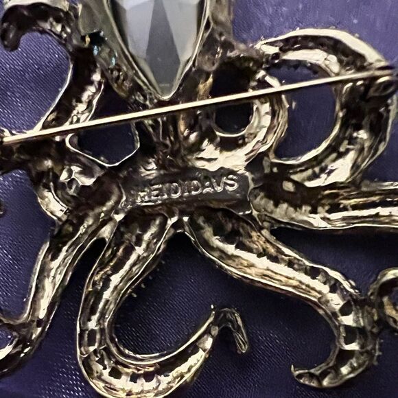 🐙 HEIDI DAUS Stunning new large crystal octopus brooch 🐙 - Picture 7 of 8